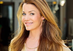 Claudia Christian, Babylon 5, Hexed